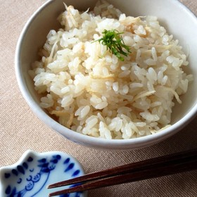 ちょっとの新生姜で炊き込みご飯