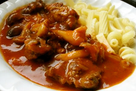 ハンガリー風パプリカチキンシチューのレシピ