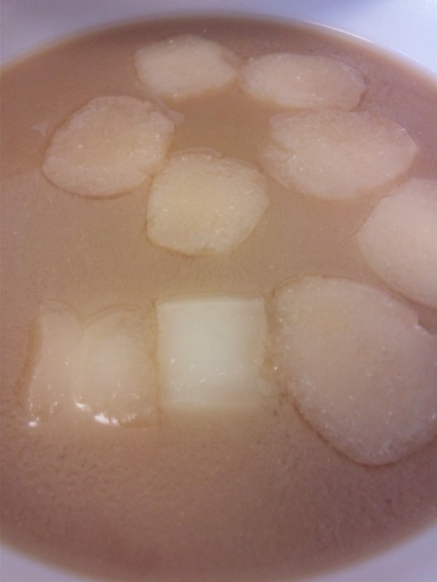 簡単蒲鉾出汁の味噌汁の画像