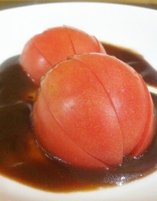 冷やしトマトを冷製トマトソースでの画像