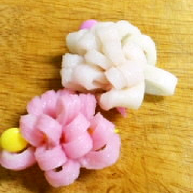 お弁当にかまぼこのお花 レシピ 作り方 By Choco晴 クックパッド 簡単おいしいみんなのレシピが370万品