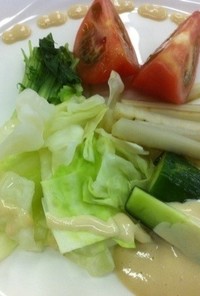 ゆで野菜のサラダ〈やよい会〉