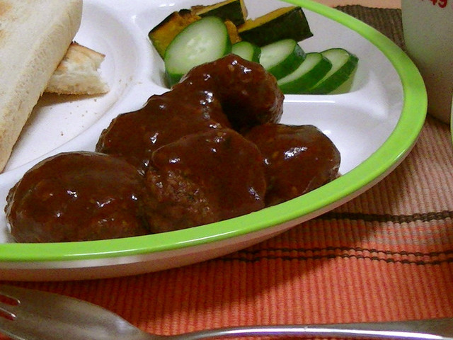 焼肉のたれdeミートボール レシピ 作り方 By つもっち クックパッド 簡単おいしいみんなのレシピが352万品