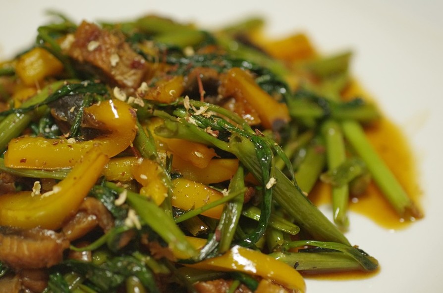 空芯菜と鰻のスタミナ炒めの画像