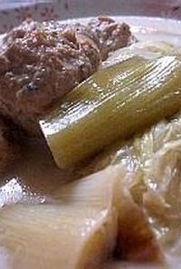 鶏海老団子と白菜の豆乳スープ鍋