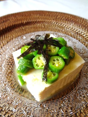 簡単!豆腐にさっぱりオクラソース