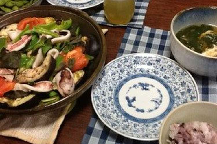塩麹で味付けしたイカと野菜の陶板焼き レシピ 作り方 By Sinoのママ クックパッド 簡単おいしいみんなのレシピが350万品