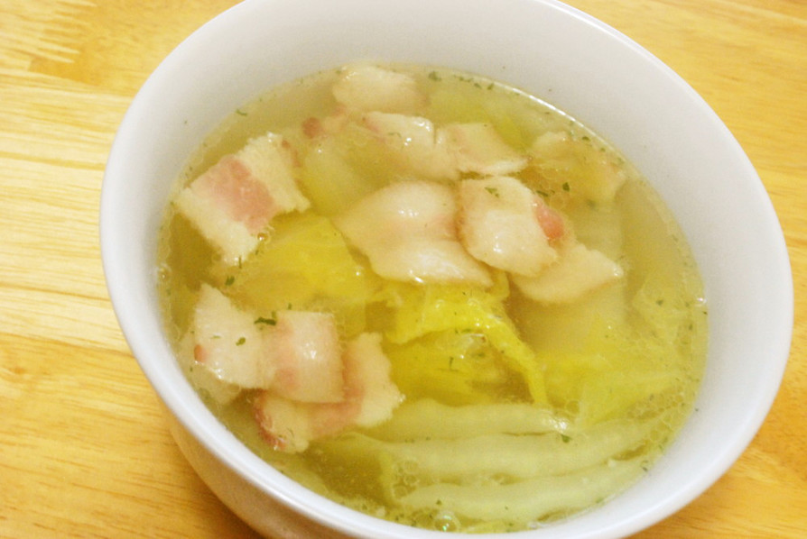 簡単☆白菜とベーコンのあったかスープの画像