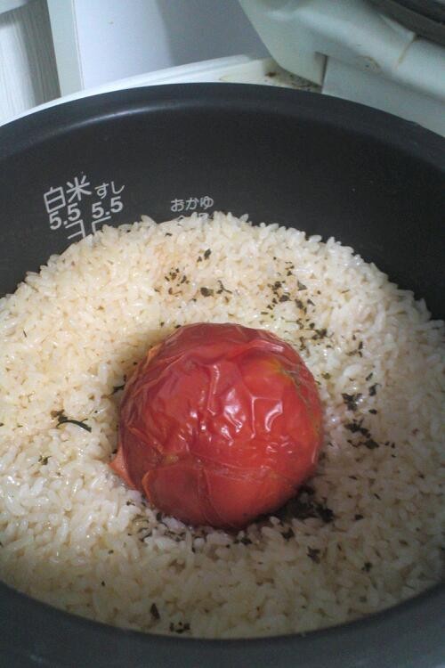 まるごとトマトご飯の画像