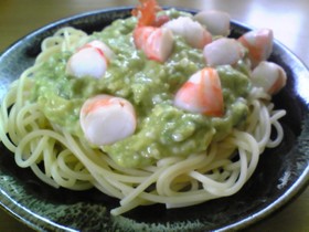 塩麹とアボカドの冷製パスタ