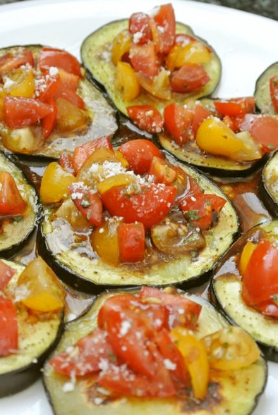 夏にピッタリ☆カラートマトと茄子の前菜の写真