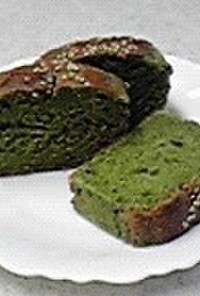 緑のヘルシーパウンドケーキ