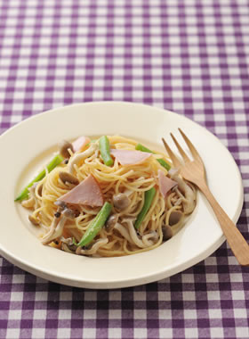 しめじといんげんのたらこスパゲティ