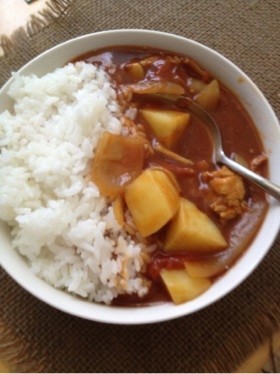 食べ過ぎ注意!トマト缶で簡単絶品カレー