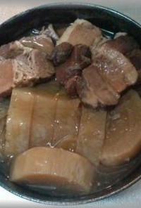 豚バラ肉と大根煮　