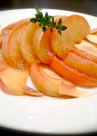 ビストロ風デザート　リンゴのキャラメリゼ