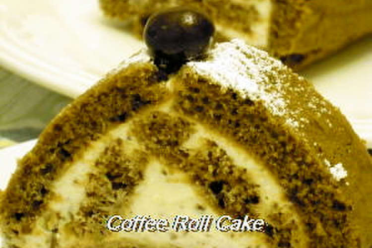 卵無しで作るコーヒーロールケーキ レシピ 作り方 By 茜 クックパッド 簡単おいしいみんなのレシピが349万品