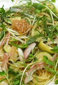 夏野菜となめ茸の和風スパゲティ