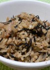 乾物の炊き込みご飯(玄米)