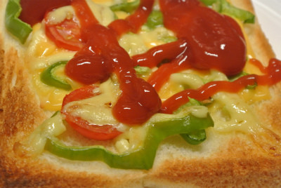 簡単ピザ風トーストの画像