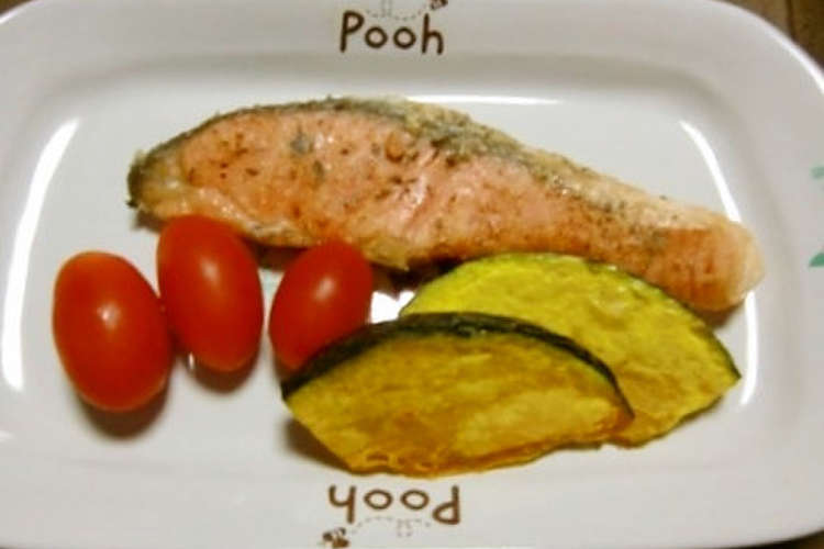 鮭のムニエルは薄力粉を落ち着かせて レシピ 作り方 By 小世界 クックパッド 簡単おいしいみんなのレシピが378万品