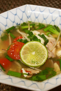 べトナム風！夏野菜＆チキンの香りスープ