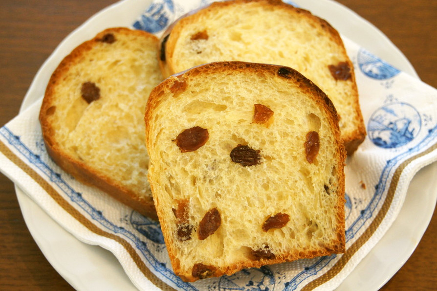 ふわふわ黒糖レーズン食パンの画像