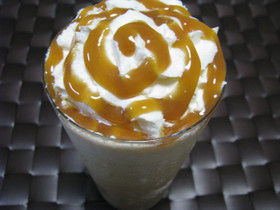 キャラメル・フラペチーノっぽいドリンク