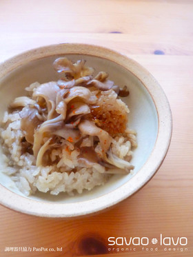 舞茸とバターの炊き込みご飯