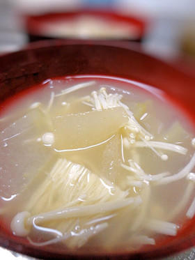 さっぱり美味しい☆冬瓜とエノキのお吸い物
