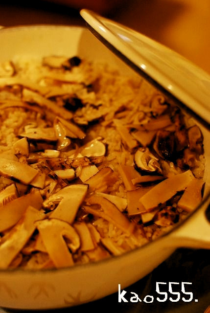 ルクルーゼで炊く　秋の松茸ご飯♪の画像