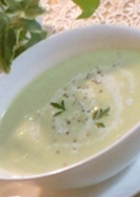 アボガドと豆乳の冷製スープ