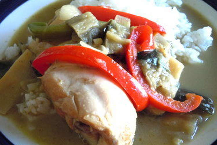 骨付きチキンで作るタイのグリーンカレー レシピ 作り方 By Aubryson クックパッド 簡単おいしいみんなのレシピが360万品