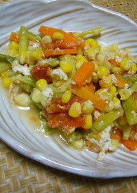 ３色野菜と卵白の　レンジ蒸し