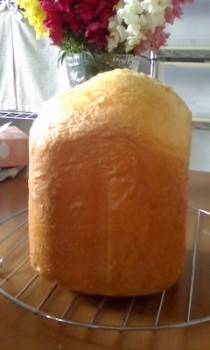 ホームベーカリーでブリオッシュ風食パンの画像