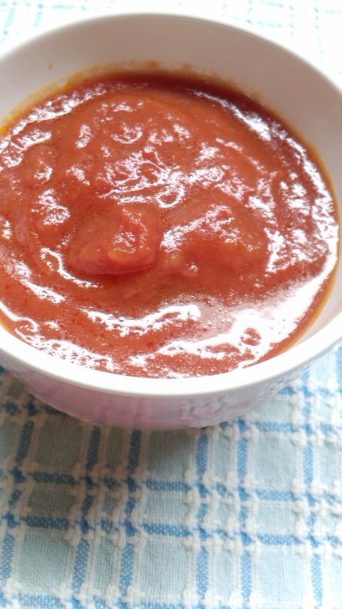 ホールトマトで簡単美味しいトマトソースの画像