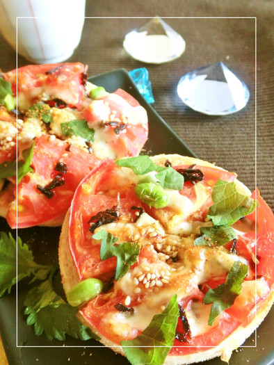 トマト・枝豆の塩昆布・おかかマフィンの写真