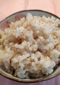 塩麹でおいしい玄米ご飯(炊飯器使用)