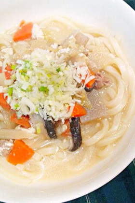いつもの味噌汁から味噌煮込みうどん