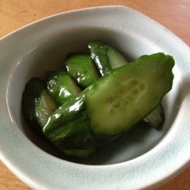 きゅうりの簡単漬物 レシピ 作り方 By ティアラマミィ クックパッド