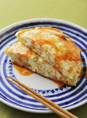 豆腐とエリンギのピリ辛お好み焼き