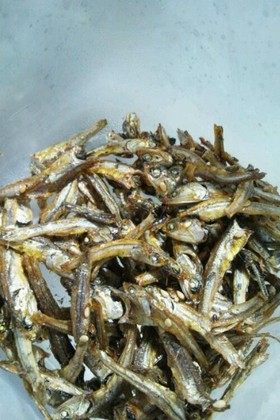 食べる小魚でおやつ☆たつくり