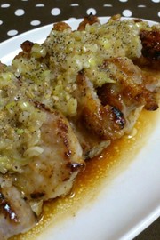 ネギ塩ダレが決め手*豚肉・鶏肉の塩麹焼きの写真