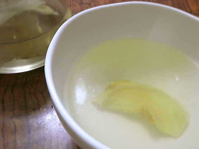 干し生姜で作る生姜湯の画像
