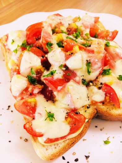 朝食に☆トマトチーズトーストの写真