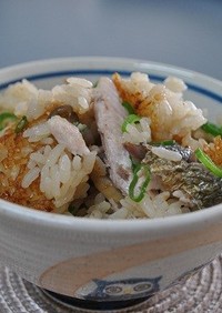 秋刀魚の炊き込み柚子胡椒風味