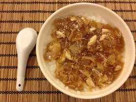 ふかひれと蟹肉の餡かけ粥