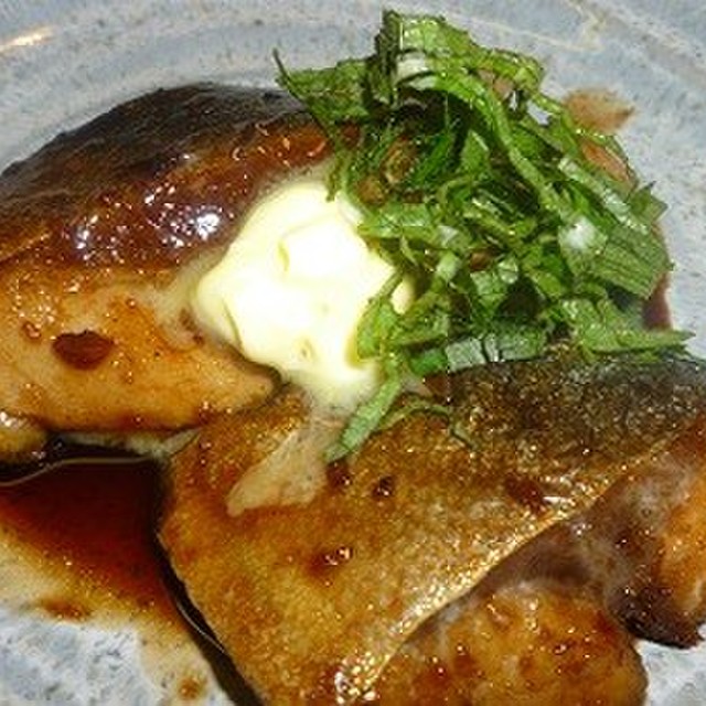 簡単 はまちの照り焼き バター醤油風味 レシピ 作り方 By ごっちゃんママ クックパッド
