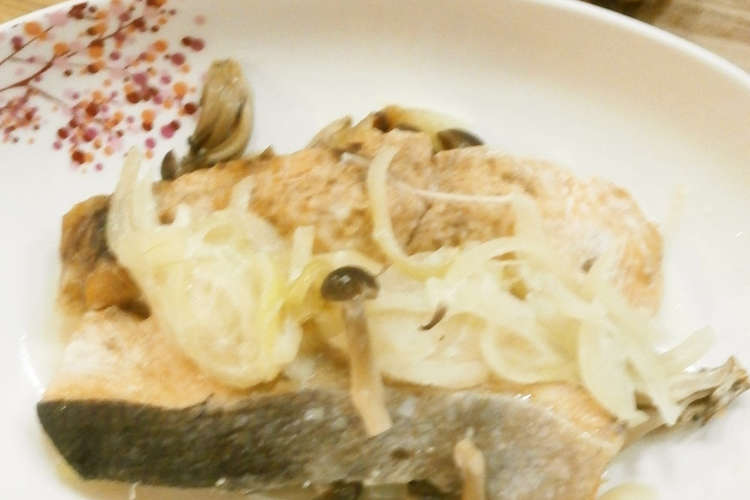 ルクエde鮭のクリーム風ムニエル レシピ 作り方 By 反省堂書店 のぐち クックパッド 簡単おいしいみんなのレシピが374万品