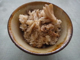 舞茸と豚肉の炊き込みごはん